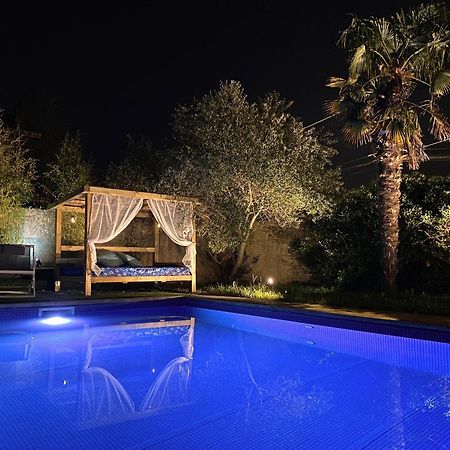 Unique! Jacuzzi Prive 35°C + Cinema Villa Entiere 梅济约 外观 照片